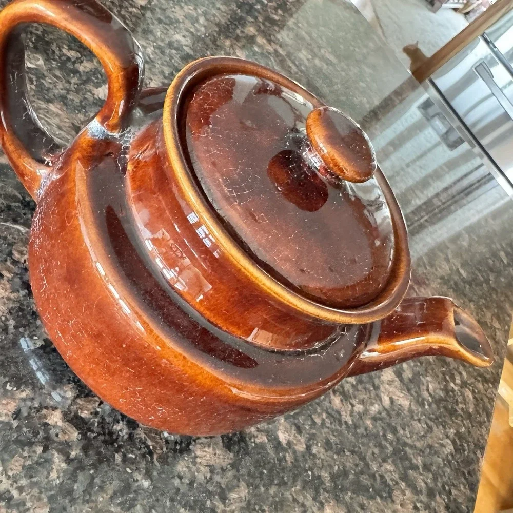 Vintage USA Brown Heavy Stoneware 6 Cup Tea or Coffee Pot